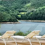 Geres Emblematico - Piscina & Jacuzzi 别墅 Venda Nova (Villa Real)