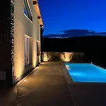 Geres Emblematico - Piscina & Jacuzzi 别墅 Venda Nova (Villa Real)