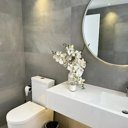 Geres Emblematico - Piscina & Jacuzzi *