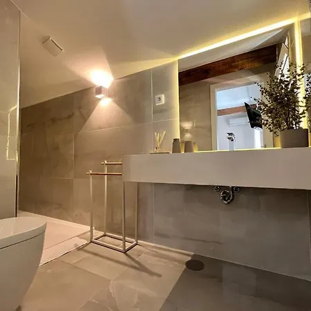 Geres Emblematico - Piscina & Jacuzzi فيلة