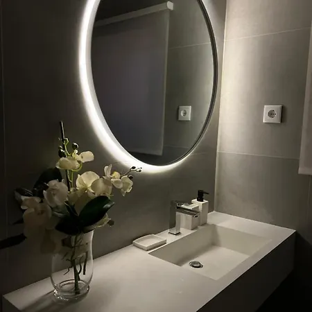 Geres Emblematico - Piscina & Jacuzzi *