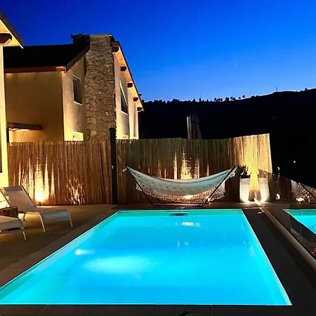 Geres Emblematico - Piscina & Jacuzzi *