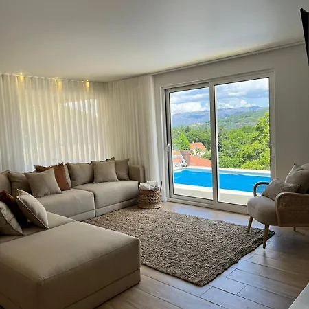 Geres Emblematico - Piscina & Jacuzzi Villa Venda Nova (Villa Real)