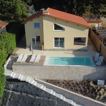 Geres Emblematico - Piscina & Jacuzzi *