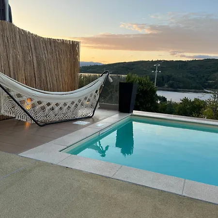 Geres Emblematico - Piscina & Jacuzzi Vila *