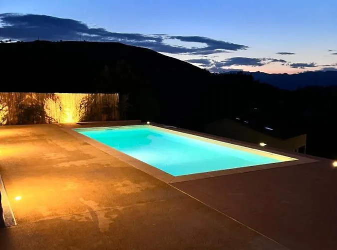 Geres Emblematico - Piscina & Jacuzzi 别墅 *