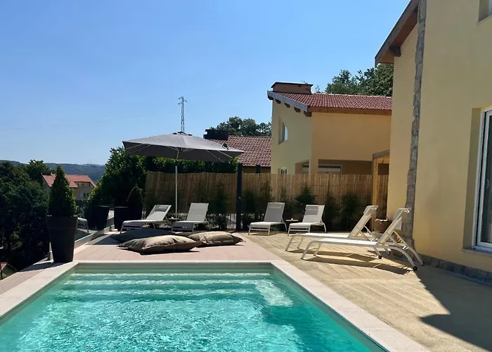 Geres Emblematico - Piscina & Jacuzzi *