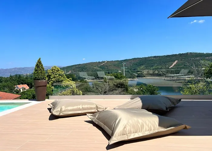 Geres Emblematico - Piscina & Jacuzzi 别墅