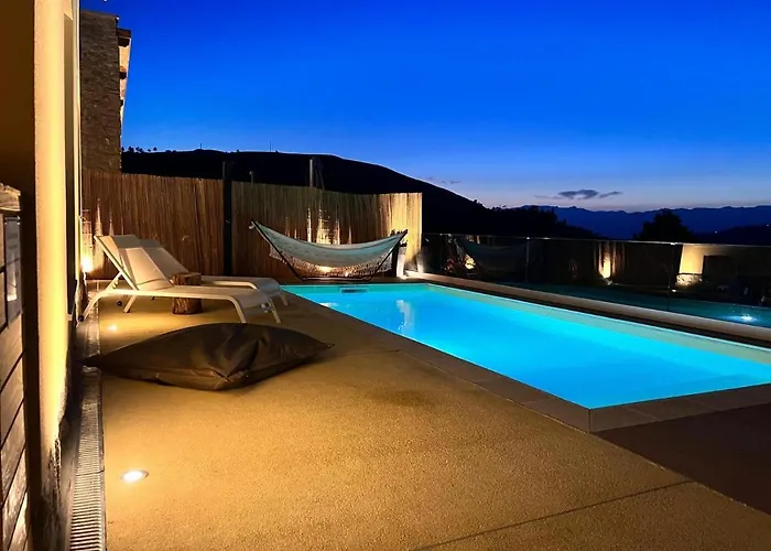 别墅 Geres Emblematico - Piscina & Jacuzzi Venda Nova (Villa Real)