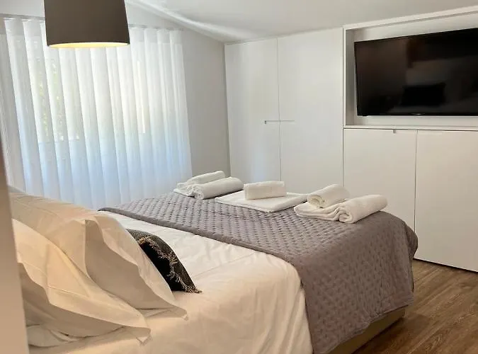 Gerês Emblematico - Piscina&jacuzzi Villa Venda Nova (Villa Real)