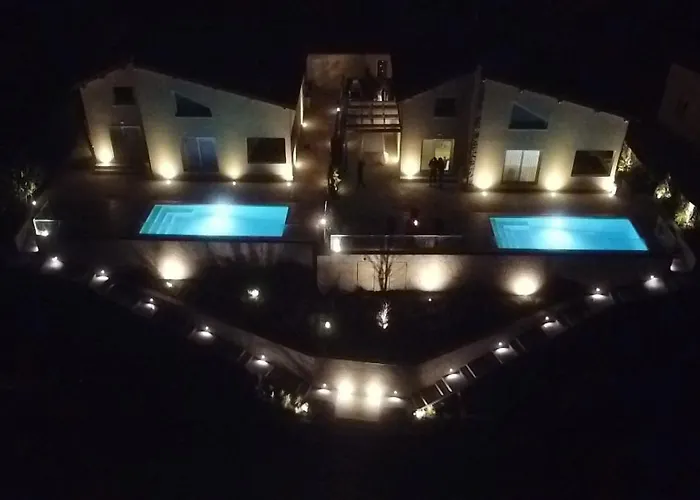 Geres Emblematico - Piscina & Jacuzzi 别墅 Venda Nova (Villa Real)