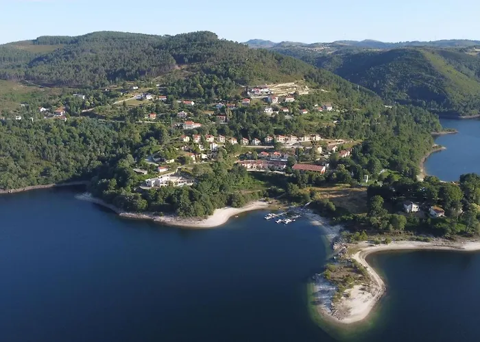 Gerês Emblematico - Piscina&jacuzzi Venda Nova (Villa Real)